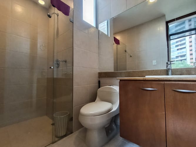 Apartamento de 3 alcobas en arriendo en Las Lomas, Medellín, 280 m² · foto 10 de 20