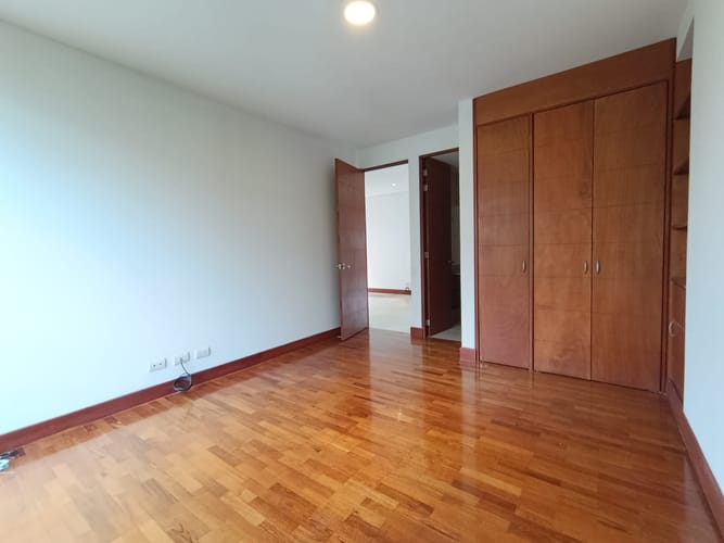 Apartamento de 3 alcobas en arriendo en Las Lomas, Medellín, 280 m² · foto 11 de 20