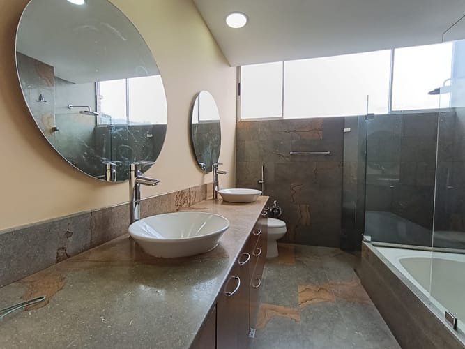Apartamento de 3 alcobas en arriendo en Las Lomas, Medellín, 280 m² · foto 15 de 20