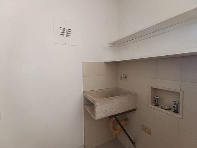 Apartamento de 1 alcoba en arriendo en El Poblado, Medellín, 49 m² · foto 5 de 13