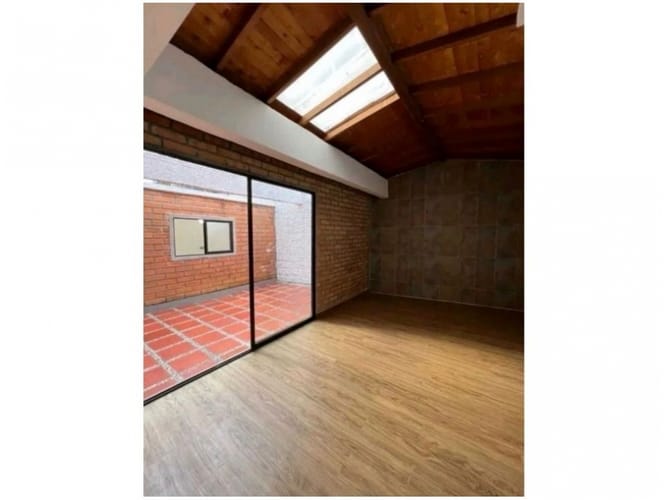 Casa de 4 alcobas en venta en Montessori, Envigado, 204 m² · foto 22 de 23