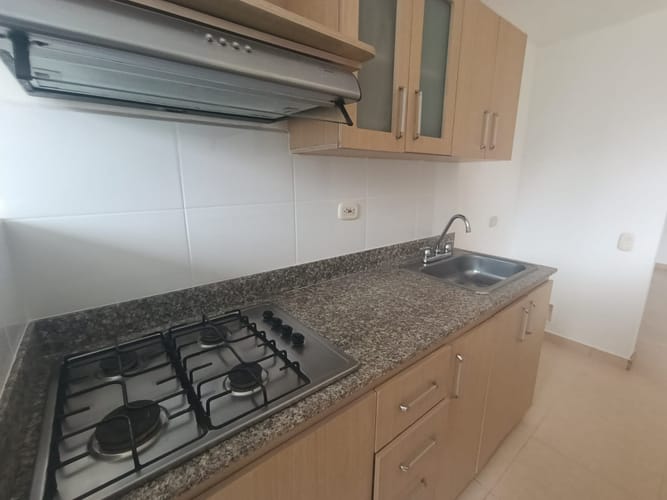 Apartamento de 3 alcobas en arriendo en Loma De La Doctora, Sabaneta, 78 m² · foto 5 de 20