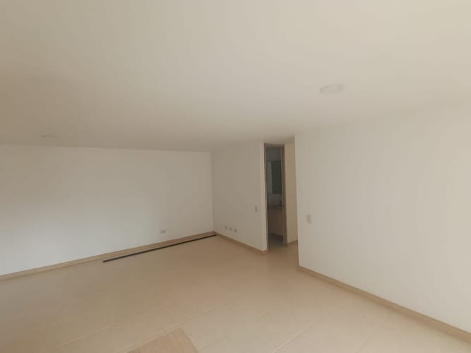 Apartamento de 3 alcobas en arriendo en Loma De La Doctora, Sabaneta, 78 m² · foto 6 de 20