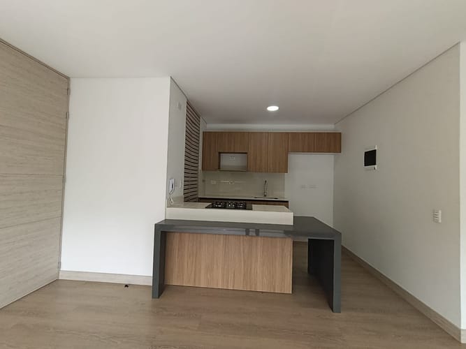 Apartamento de 1 alcoba en arriendo en El Poblado, Medellín, 67 m² · foto 3 de 20