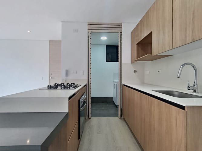 Apartamento de 1 alcoba en arriendo en El Poblado, Medellín, 67 m² · foto 10 de 20