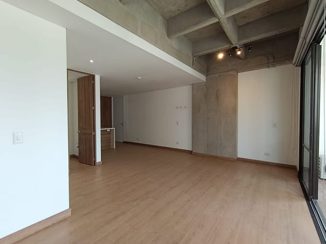 Apartamento de 1 alcoba en arriendo en Villa Carlota, Medellín, 62 m² · foto 2 de 16
