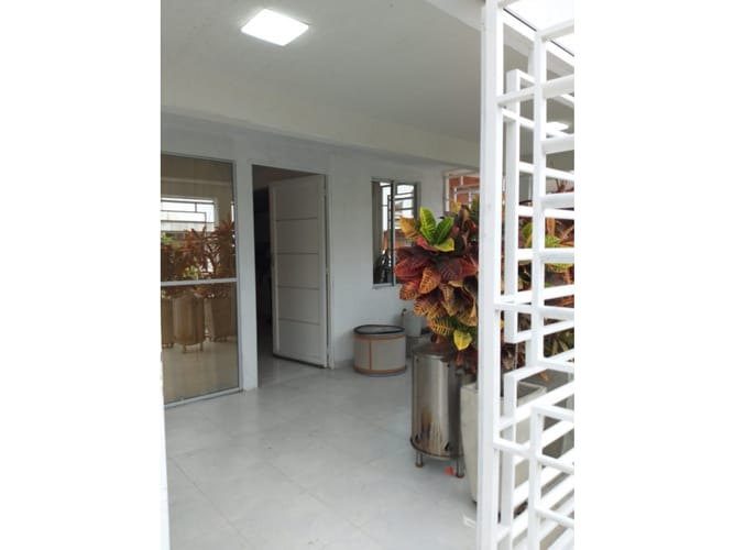 Casa de 3 alcobas en venta en San Isidro, Jamundí, 88 m² · foto 3 de 14