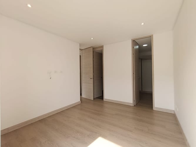 Apartamento de 1 alcoba en arriendo en El Poblado, Medellín, 67 m² · foto 16 de 20