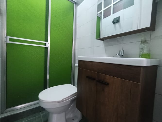 Casa de 4 alcobas en arriendo en Boston, Medellín, 90 m² · foto 8 de 13