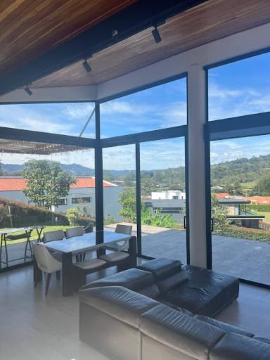 Casa de 4 alcobas en arriendo en El Carmen De Viboral, El Carmen de Viboral, 400 m² · foto 6 de 24