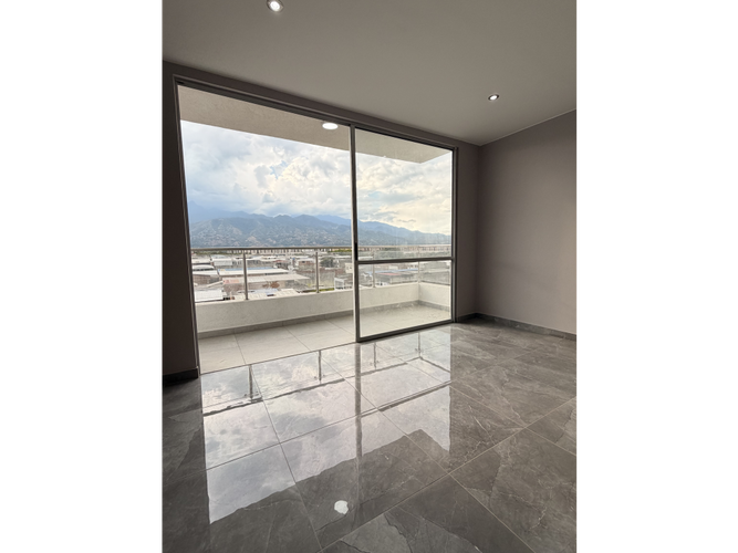 Apartamento de 2 alcobas en arriendo en El Piloto I Etapa, Jamundí, 74 m² · foto 9 de 17