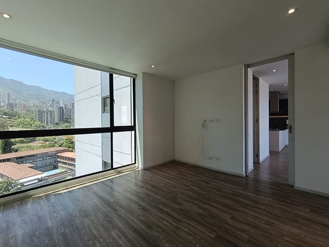 Apartamento de 1 alcoba en arriendo en El Castillo, Medellín, 77 m² · foto 10 de 20