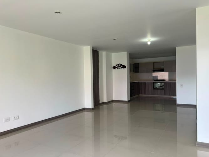 Apartamento de 3 alcobas en arriendo en Loma Del Chocho, Envigado, 111 m² · foto 12 de 18
