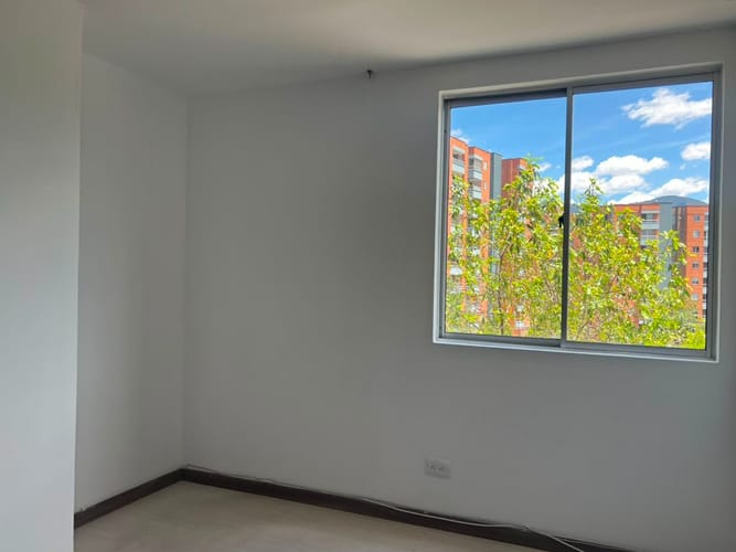 Apartamento de 3 alcobas en arriendo en Loma Del Chocho, Envigado, 111 m² · foto 9 de 18