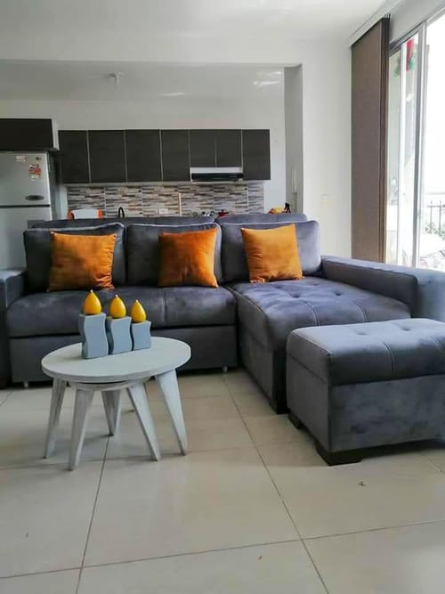 Apartamento de 3 alcobas en venta en Terminal De Transporte, Villavicencio, 87 m² · foto 2 de 19