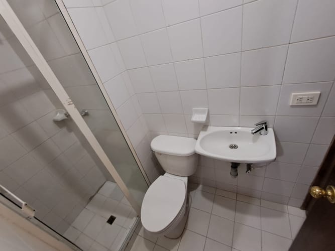 Casa de 4 alcobas en arriendo en Las Lomas, Medellín, 300 m² · foto 11 de 24