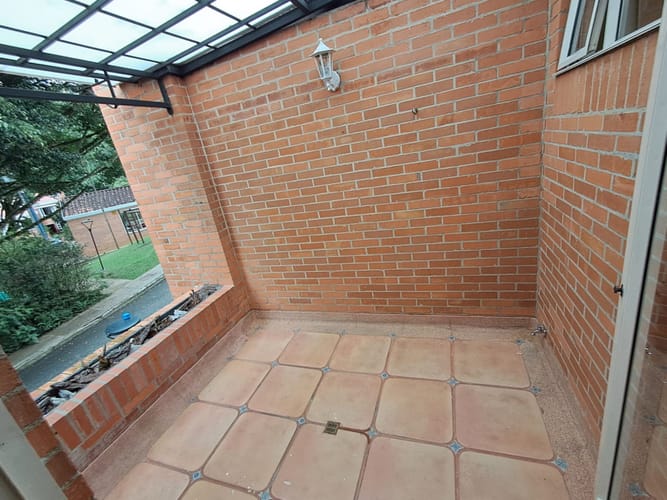 Casa de 4 alcobas en arriendo en Las Lomas, Medellín, 300 m² · foto 24 de 24