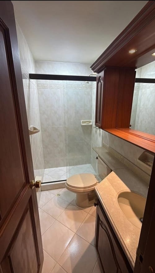 Apartamento de 1 alcoba en arriendo en Chico Norte, Bogotá, 65 m² · foto 7 de 8