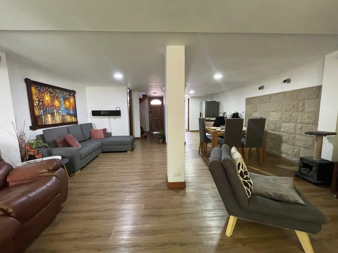 Casa de 3 alcobas en arriendo en Belén, Medellín, 160 m² · foto 2 de 20