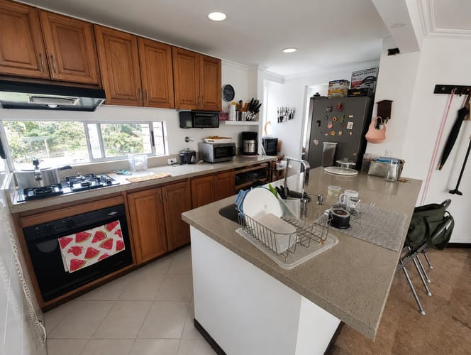 Apartamento de 2 alcobas en arriendo en Urbanización Las Cumbres, Medellín, 100 m² · foto 2 de 14