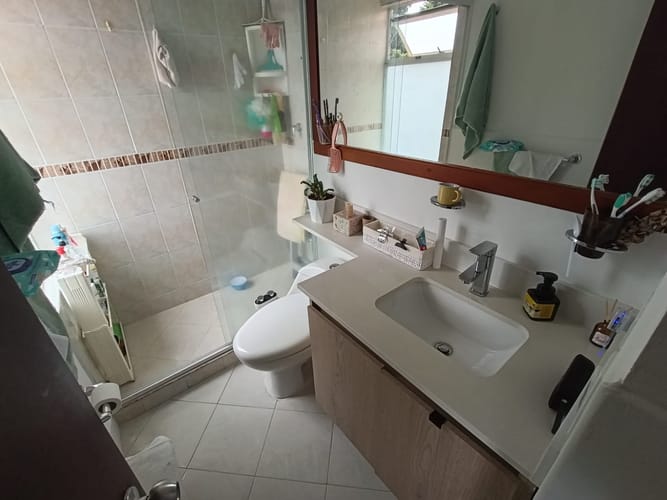 Apartamento de 2 alcobas en arriendo en Urbanización Las Cumbres, Medellín, 100 m² · foto 12 de 14