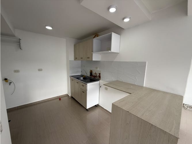 Apartamento de 2 alcobas en arriendo en Guabinas, Yumbo, 46 m² · foto 3 de 8