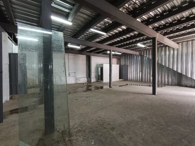 Bodega en arriendo en San Diego, Medellín, 215 m² · foto 6 de 14