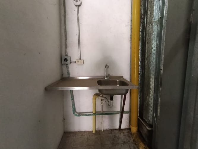 Bodega en arriendo en San Diego, Medellín, 215 m² · foto 9 de 14