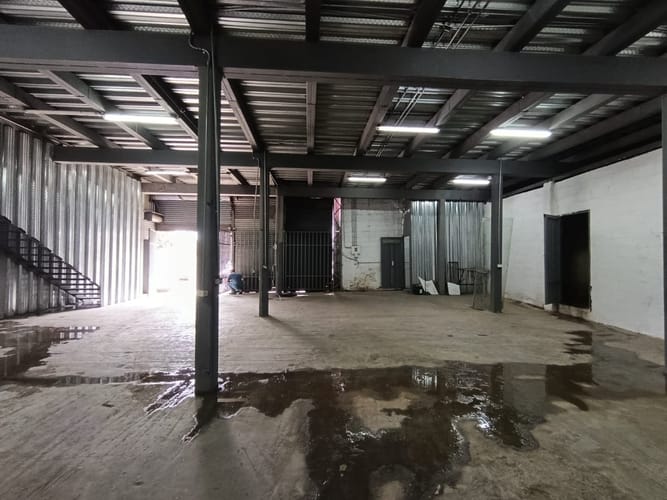 Bodega en arriendo en San Diego, Medellín, 215 m² · foto 13 de 14
