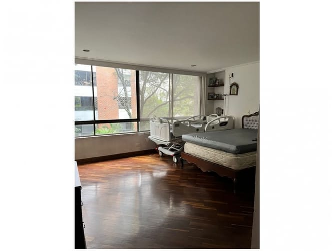 Apartamento de 3 alcobas en venta en La Florida, Medellín, 207 m² · foto 18 de 24