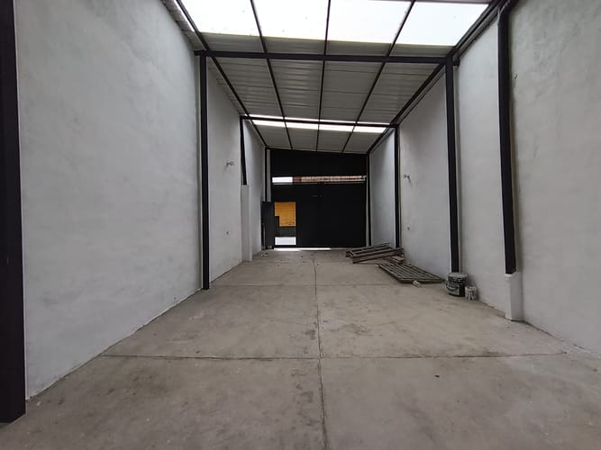 Bodega en arriendo en Manchester, Bello, 165 m² · foto 4 de 15