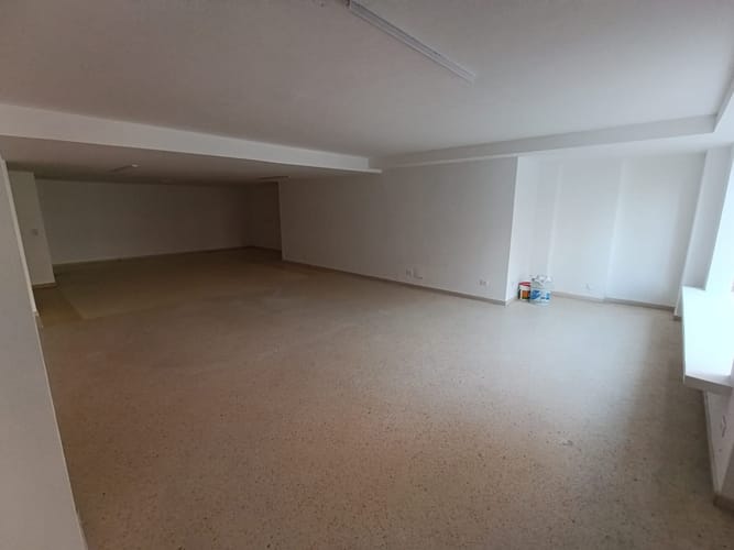 Local en arriendo en Laureles, Medellín, 112 m² · foto 2 de 12