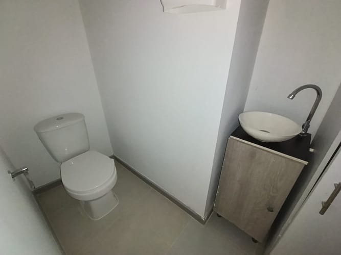 Local en arriendo en Laureles, Medellín, 112 m² · foto 3 de 12