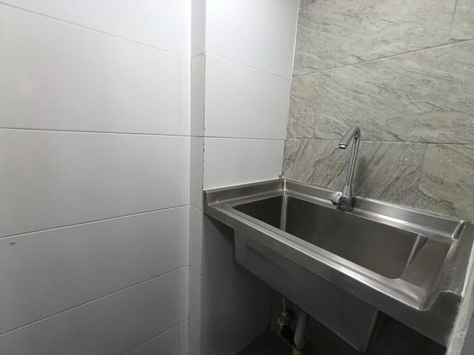 Local en arriendo en Laureles, Medellín, 52 m² · foto 4 de 17