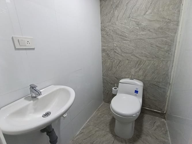 Local en arriendo en Laureles, Medellín, 52 m² · foto 7 de 17