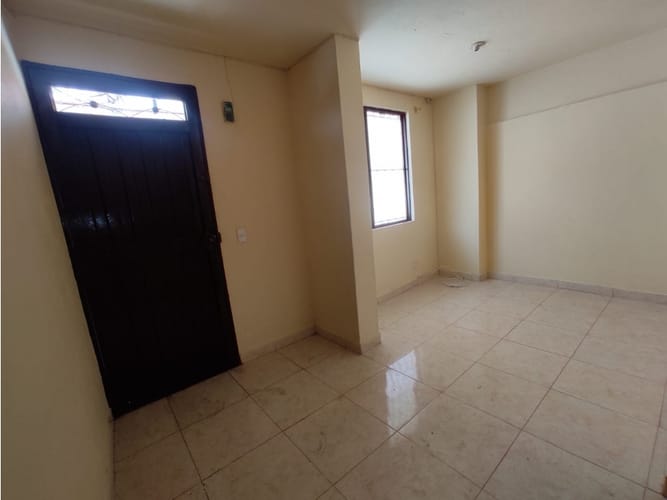 Casa de 2 alcobas en venta en El Rincón, Medellín, 52 m² · foto 2 de 9