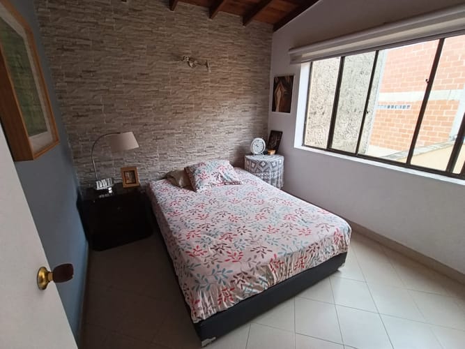 Apartamento de 4 alcobas en arriendo en Laureles, Medellín, 103 m² · foto 6 de 16