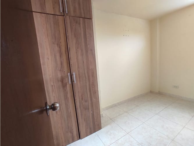 Casa de 2 alcobas en venta en El Rincón, Medellín, 52 m² · foto 5 de 9