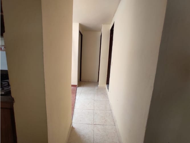 Casa de 2 alcobas en venta en El Rincón, Medellín, 52 m² · foto 6 de 9