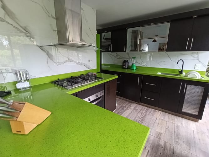 Apartamento de 4 alcobas en arriendo en Laureles, Medellín, 103 m² · foto 10 de 16