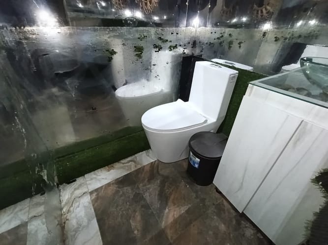Local en arriendo en El Poblado, Medellín, 80 m² · foto 10 de 11