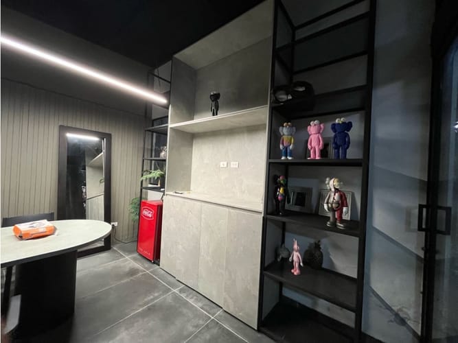 Casa de 5 alcobas en arriendo en San Lucas, Medellín, 590 m² · foto 18 de 24