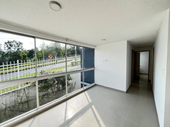 Apartamento de 3 alcobas en arriendo en Las Violetas Et. Iii, Dosquebradas, 55 m² · foto 2 de 11