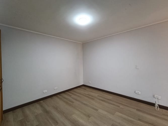 Apartaestudio en arriendo en Alejandría, Medellín, 100 m² · foto 2 de 12
