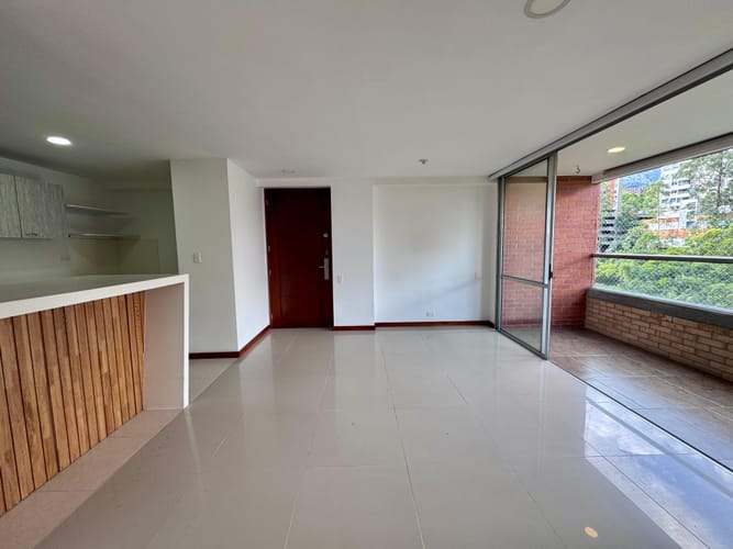 Apartamento de 2 alcobas en arriendo en El Poblado, Envigado, 80 m² · foto 5 de 16