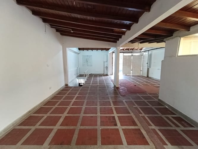 Bodega en arriendo en El Salvador, Medellín, 90 m² · foto 8 de 12