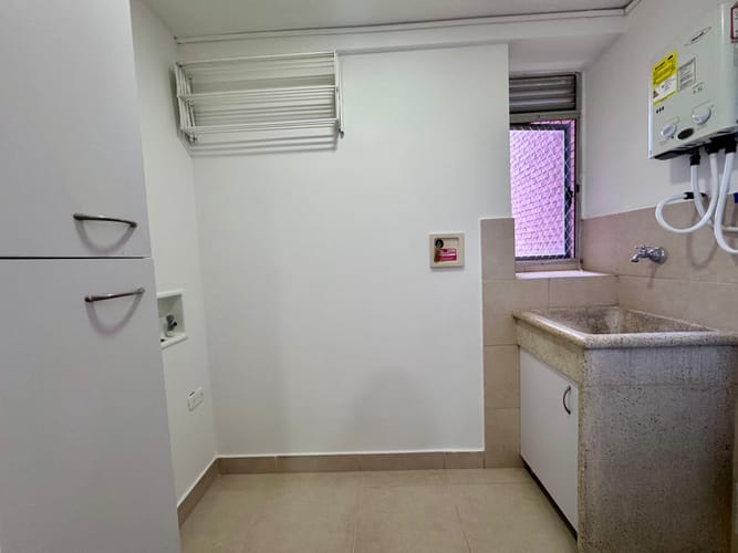 Apartamento de 2 alcobas en arriendo en El Poblado, Envigado, 80 m² · foto 6 de 16