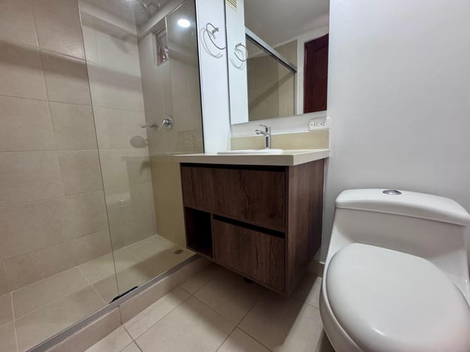 Apartamento de 2 alcobas en arriendo en El Poblado, Envigado, 80 m² · foto 7 de 16