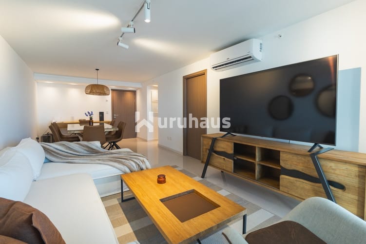 ALQUILER APARTAMENTO TRES DORMITORIOS PUNTA DEL ESTE EDIFICIO LOOK BRAVA · Foto 5
