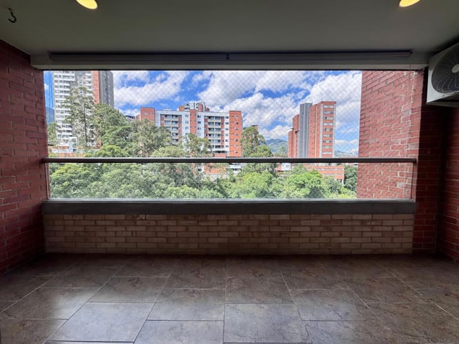 Apartamento de 2 alcobas en arriendo en El Poblado, Envigado, 80 m² · foto 14 de 16
